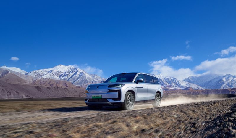 
								Denza N9 “Yi San Fang” PHEV 1300 Prestige Edition full									