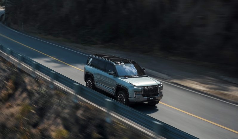 
								Yangwang U8 Off-road Player Edition full									