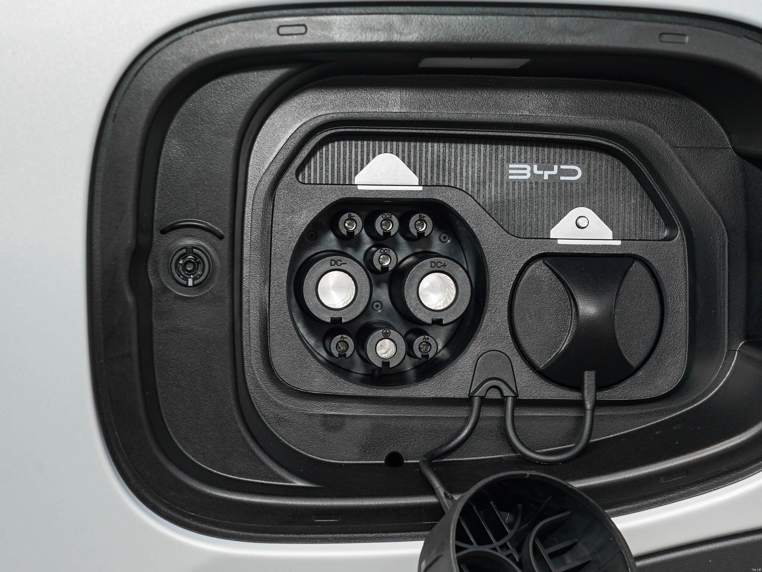 
								BYD ATTO 2/Yuan UP – 301KM Navigation Edition full									