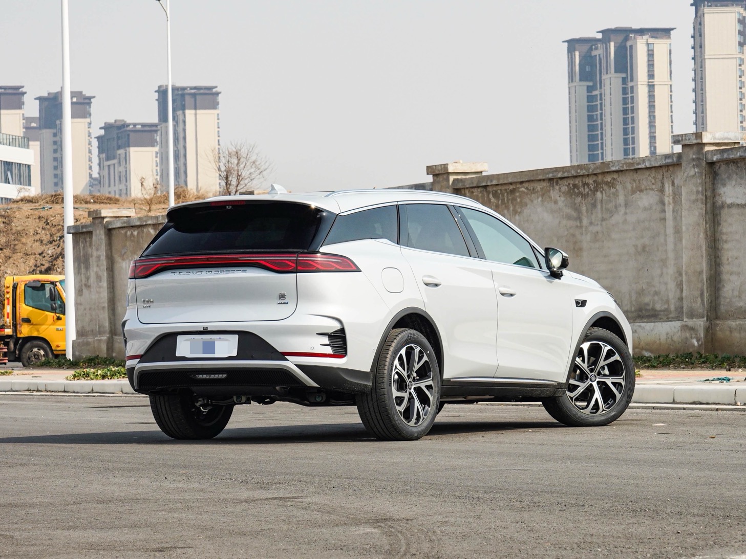 
								BYD Tang DM-i Intelligent Driving Edition – Premium 115KM (PHEV) full									
