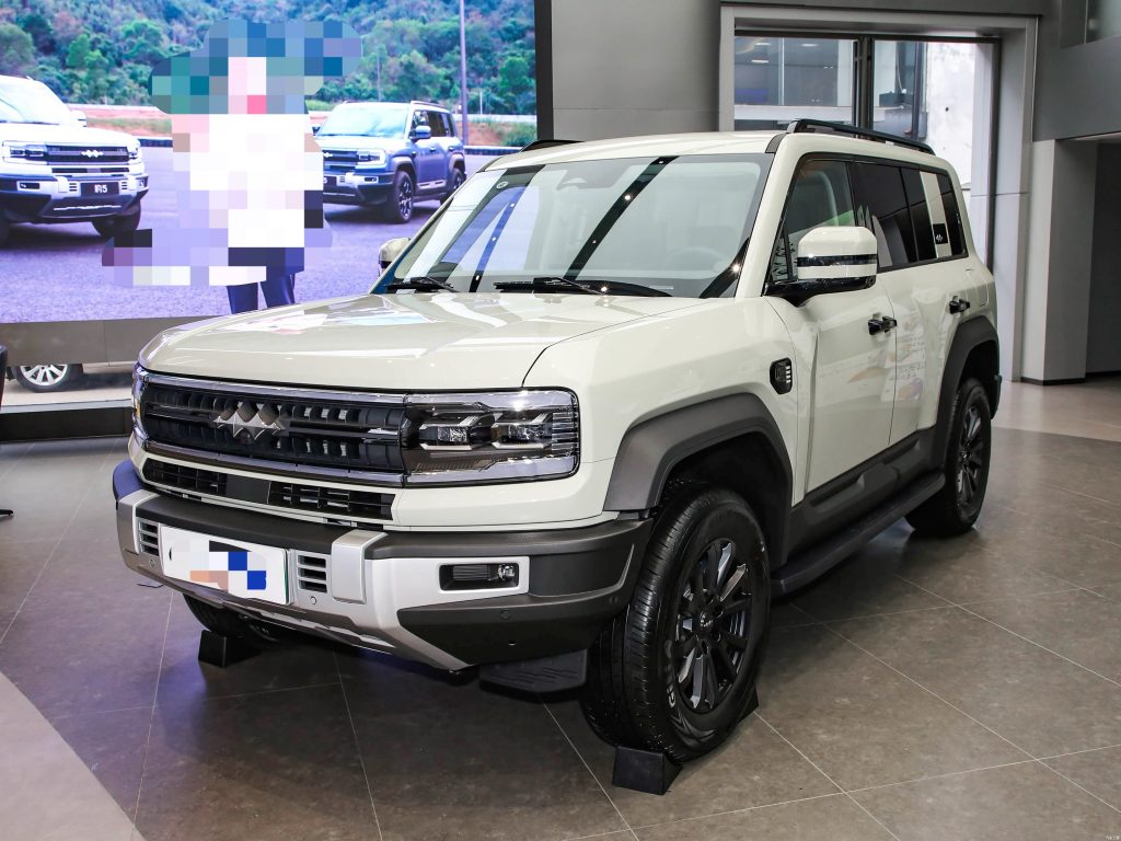 Formula Leopard 5 2023 Explorer Edition — Dolomiti Green