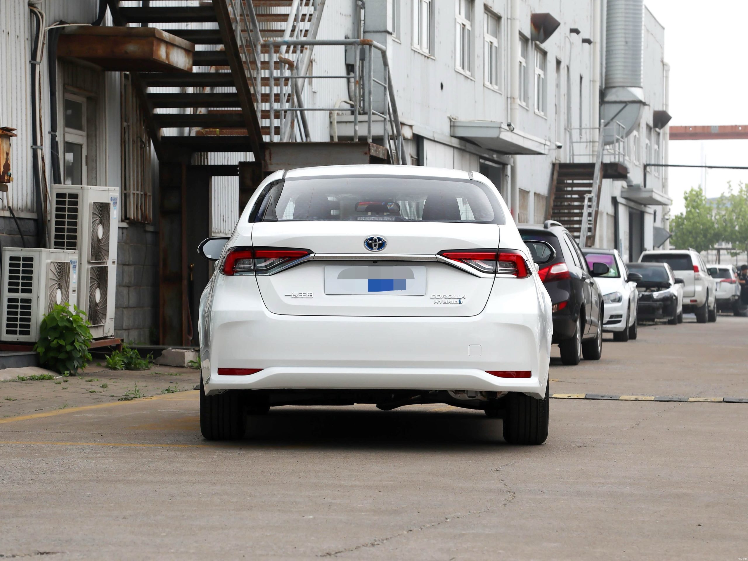 
								2025 Toyota Corolla 1.8L Hybrid Elite Edition full									