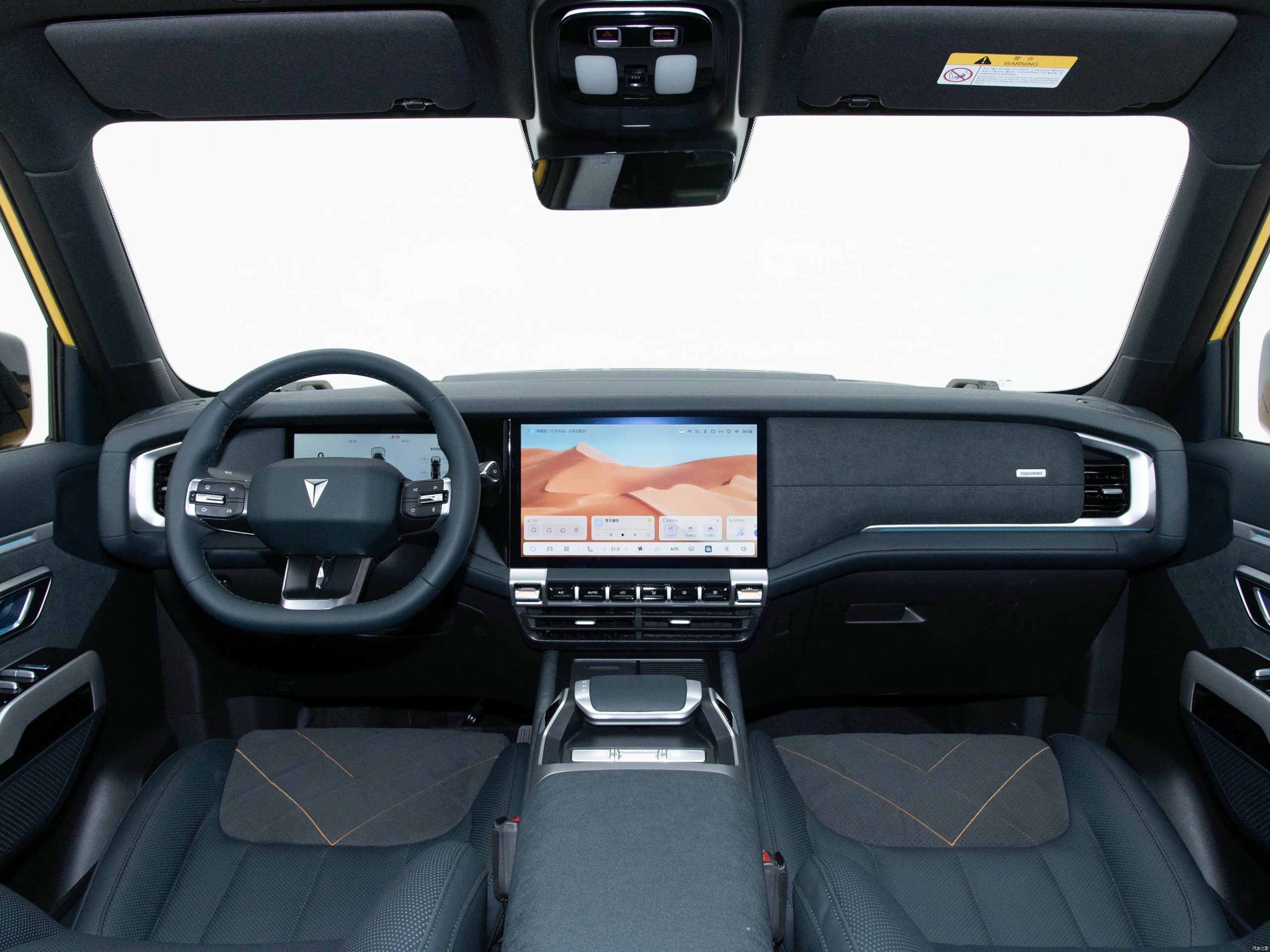 
								2025 Deepal G318 Extended-Range SUV full									