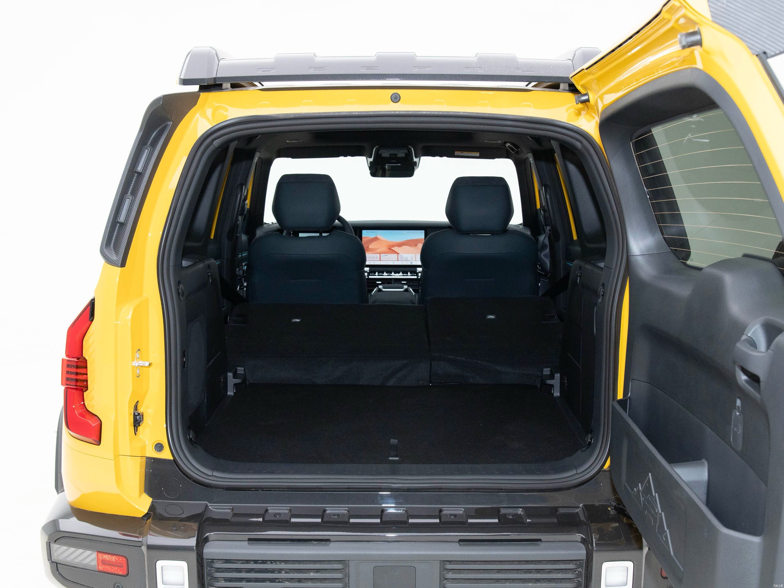 
								2025 Deepal G318 Extended-Range SUV full									