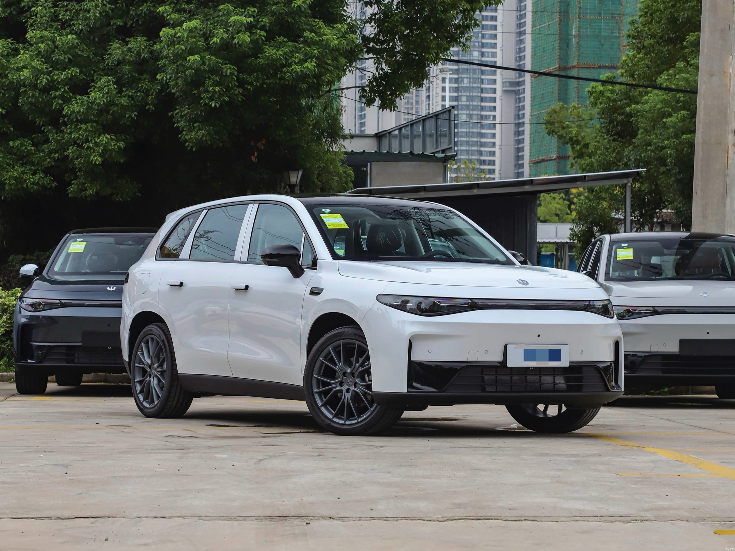 
								Leapmotor C10 EV 605km Laser Radar Edition full									