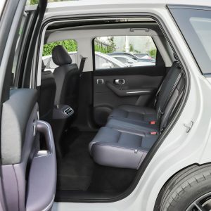 Car view 14
