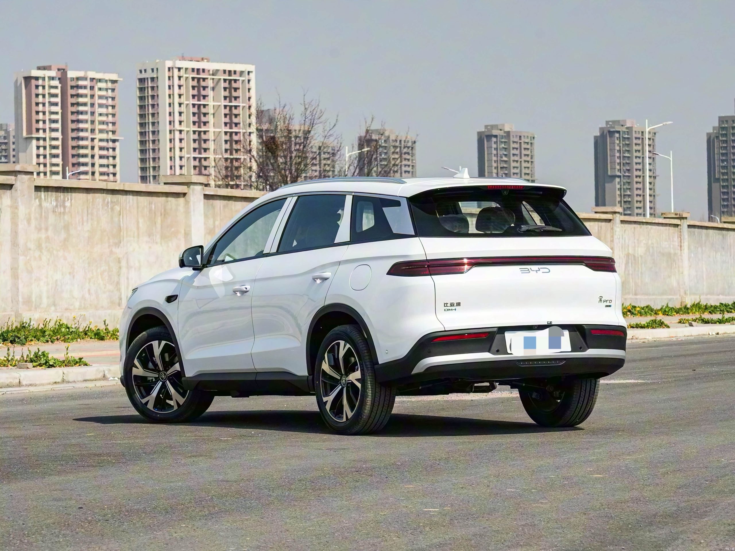 
								BYD Song Pro DM-i – 75KM Leading Edition Second-Generation Intelligent Driving full									