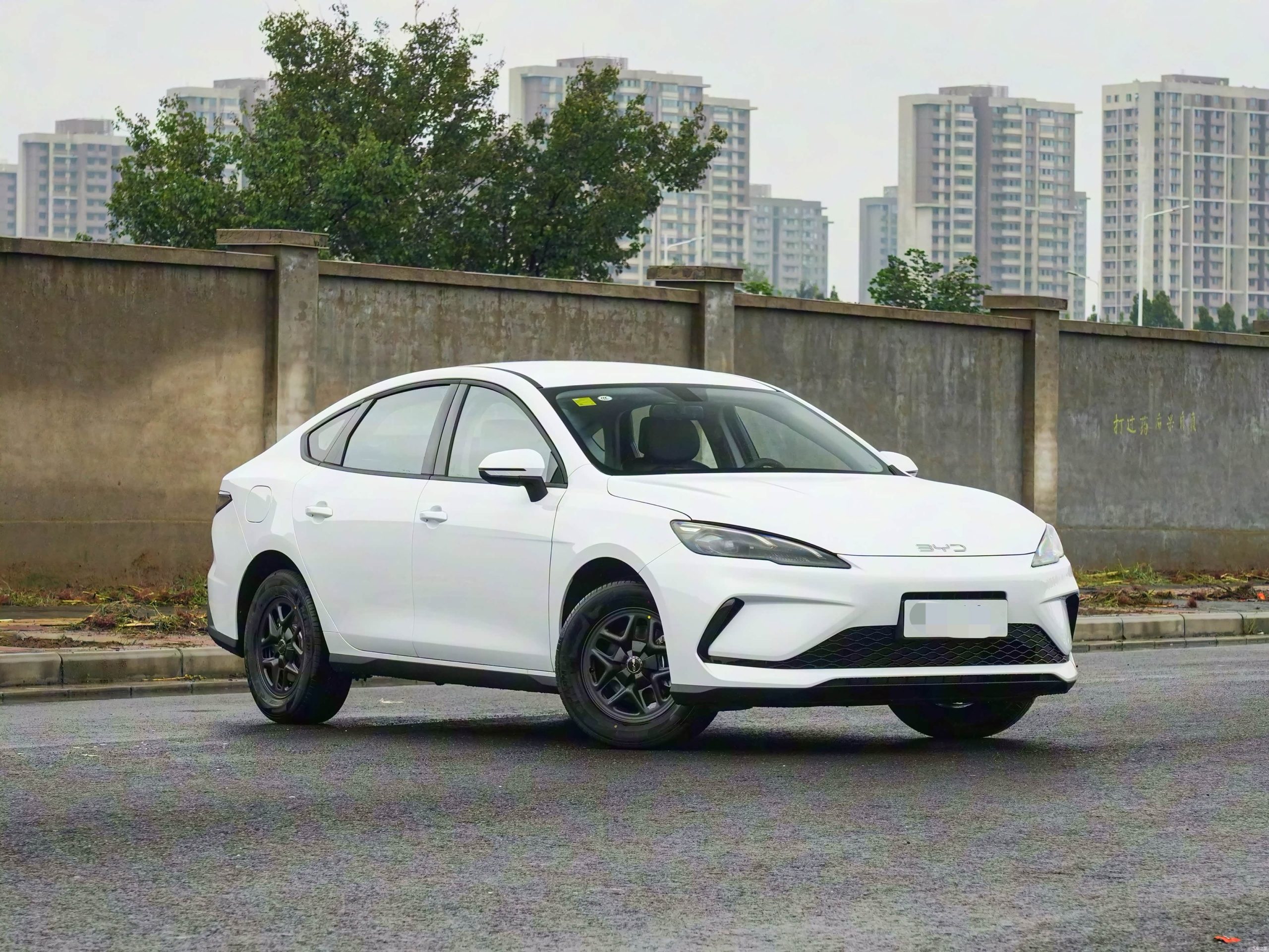 
								2026 BYD Seal 05 DM-i 128KM Luxury Trim, PHEV full									