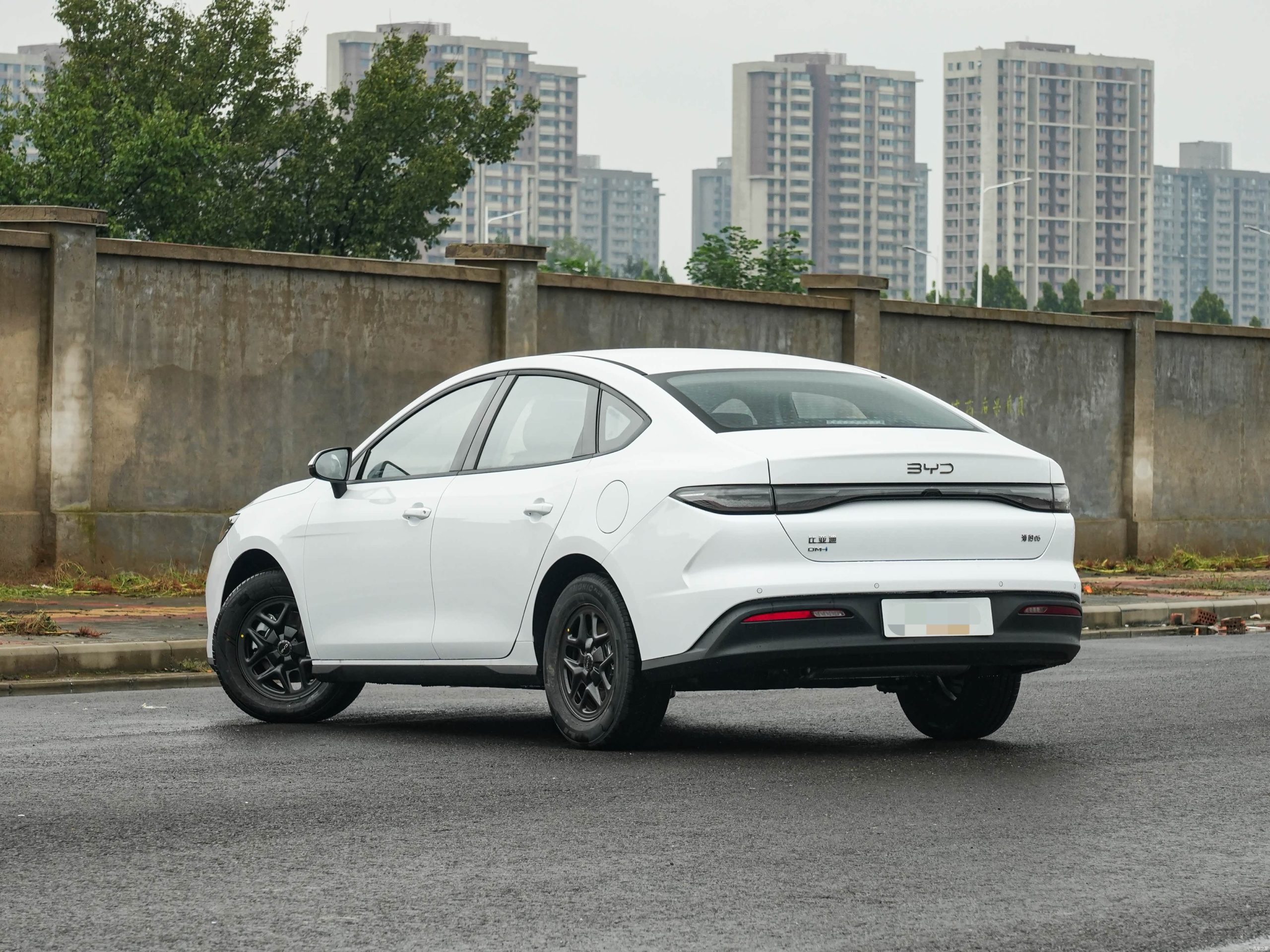 
								2026 BYD Seal 05 DM-i 128KM Luxury Trim, PHEV full									