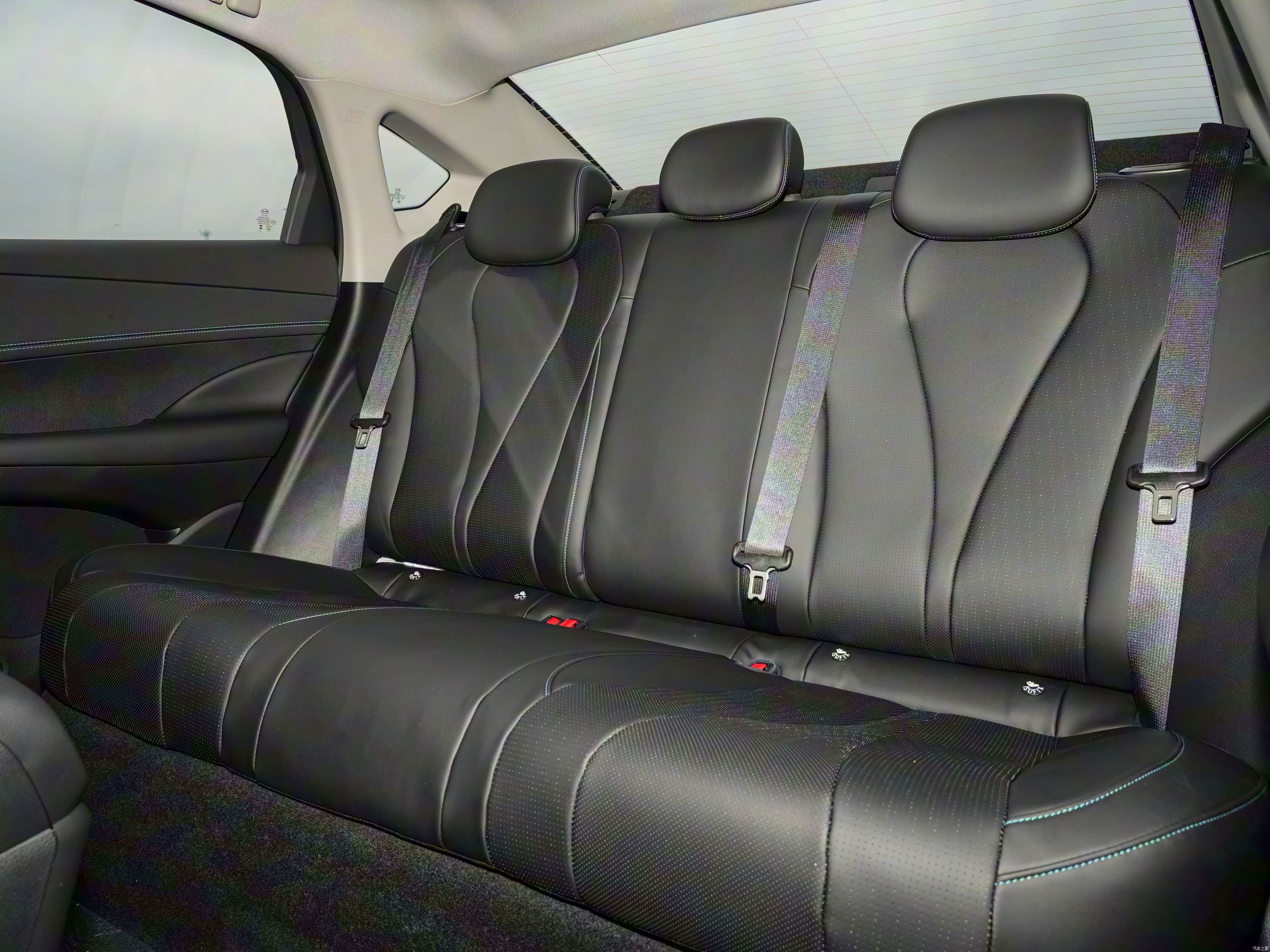 
								2026 BYD Seal 05 DM-i 128KM Luxury Trim, PHEV full									