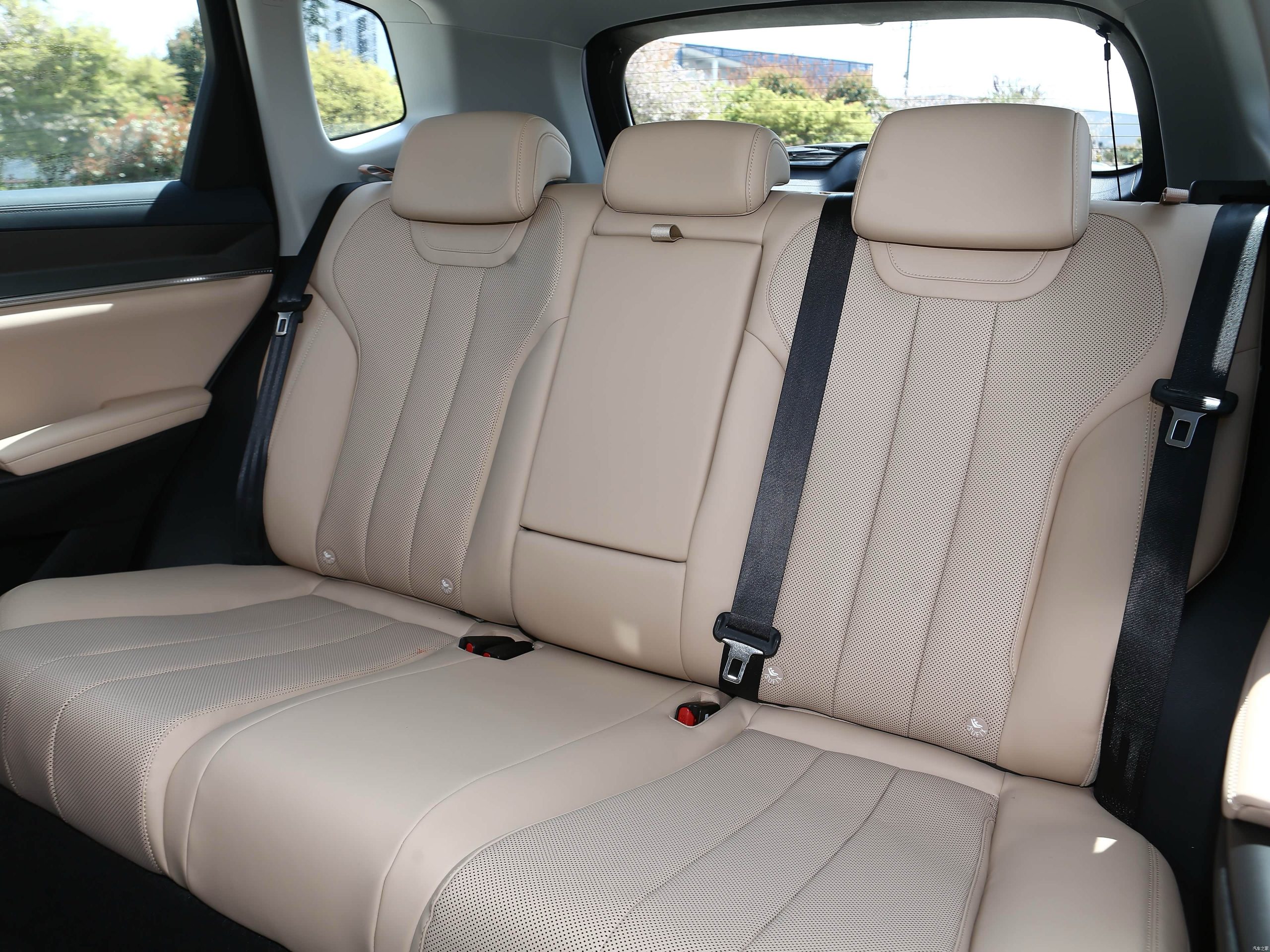 
								BYD Song Pro DM-i – 75KM Leading Edition Second-Generation Intelligent Driving full									